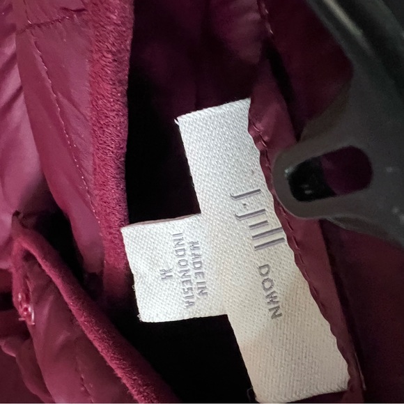 Beautiful ! Ladies quilted down-filled puffer coat - Picture 3 of 5